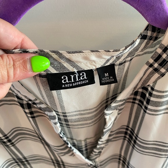 A.n.a. black & White Buffalo Plaid Striped Lightweight Semi Sheer Blouse Medium - Picture 4 of 6